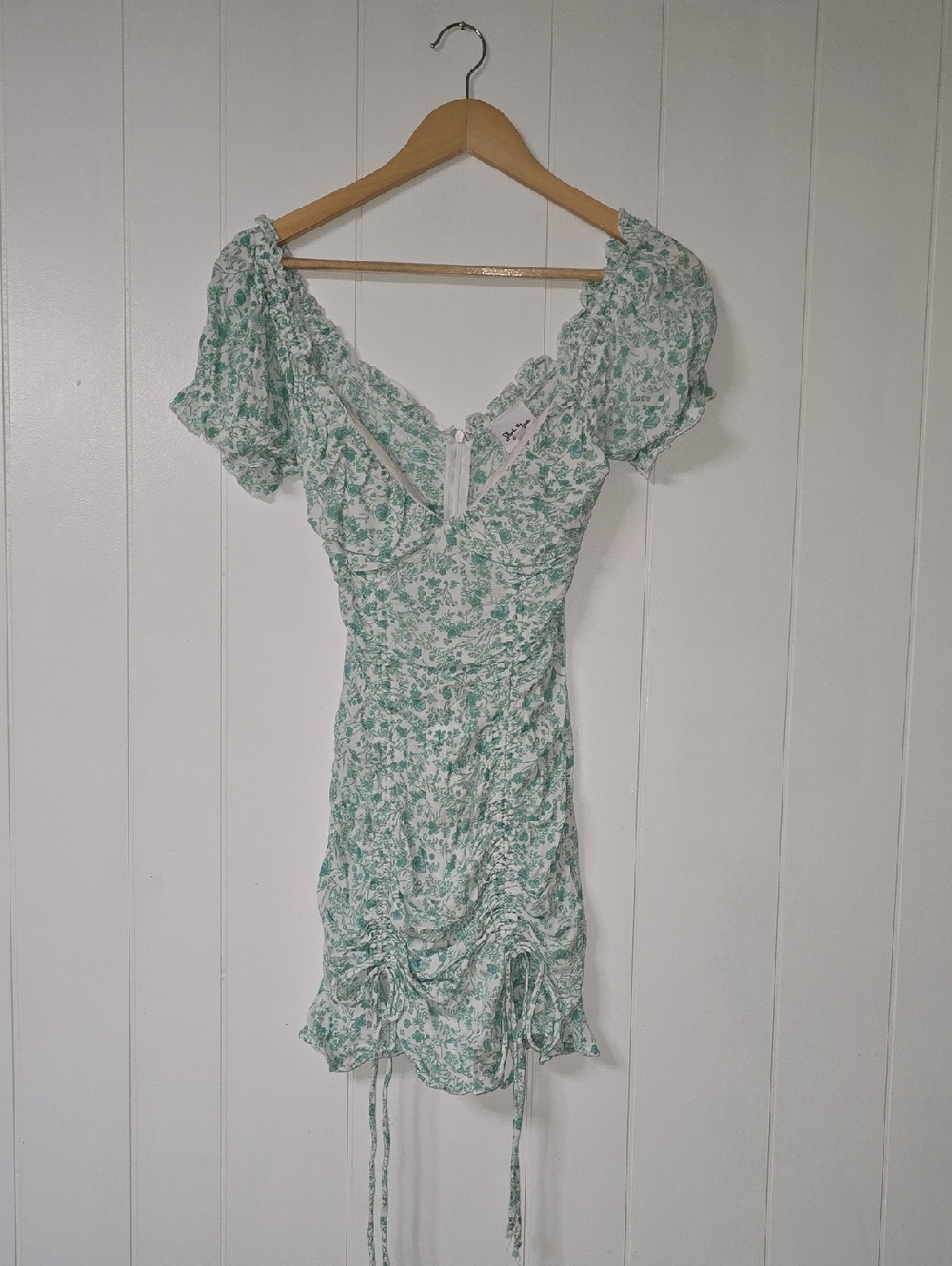 Mint Floral Puff-Sleeve Mini Dress with V-Neck